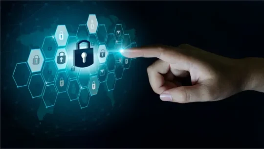 قضايا الخصوصية وتسريب البيانات الشخصية: تحديات العصر الرقمي وآثارها المجتمعية